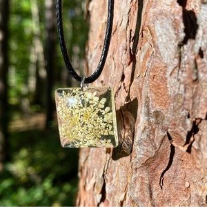 Floral gem necklace / nature jewelry